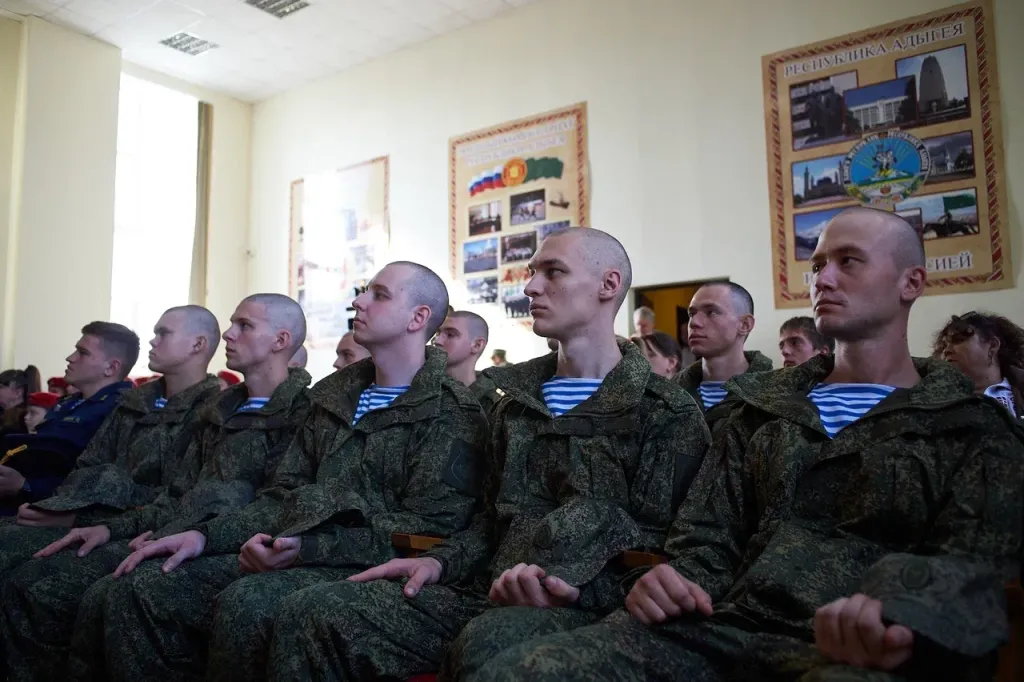 Десять призывников из Адыгеи отправятся служить в ВДВ под Новороссийском