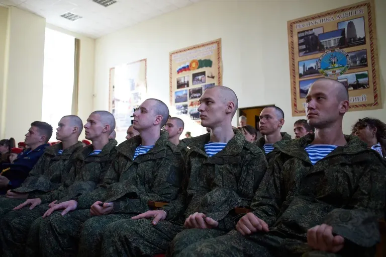 Десять призывников из Адыгеи отправятся служить в ВДВ под Новороссийском