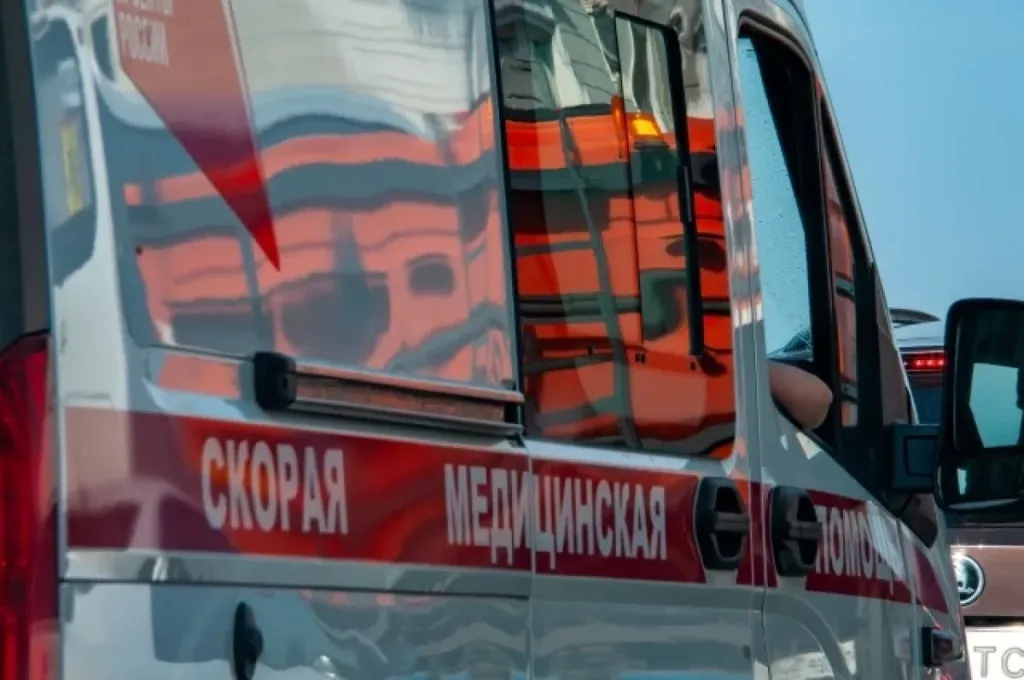 В Майкопе при ДТП на красный свет пострадали женщина и девочка